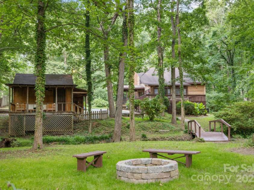 715 White oaks Circle, Monroe, NC 28110.  MLS# CAR4269457, YatesRealty ID 26746. 