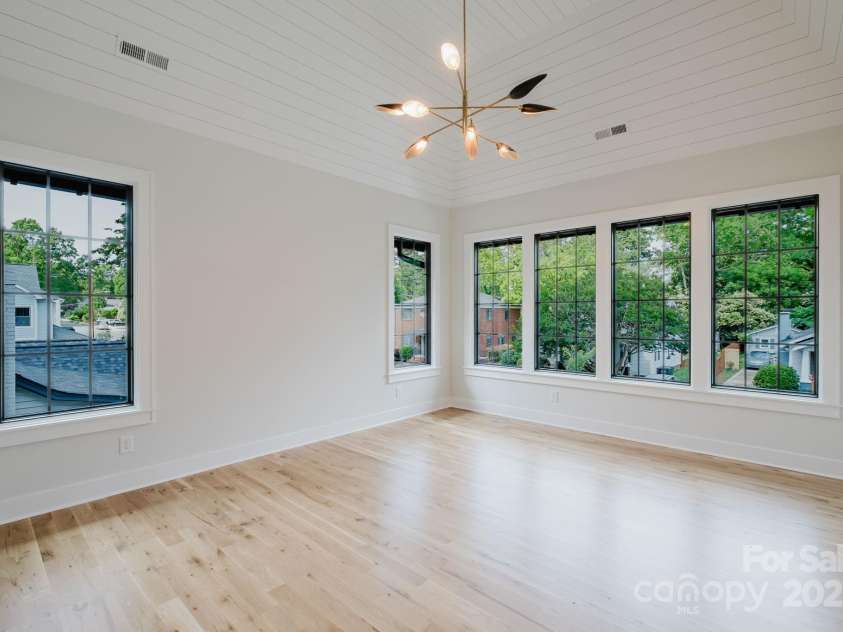 1625 Club Road, Charlotte, NC 28205.  MLS# CAR4260776, YatesRealty ID 26748. 