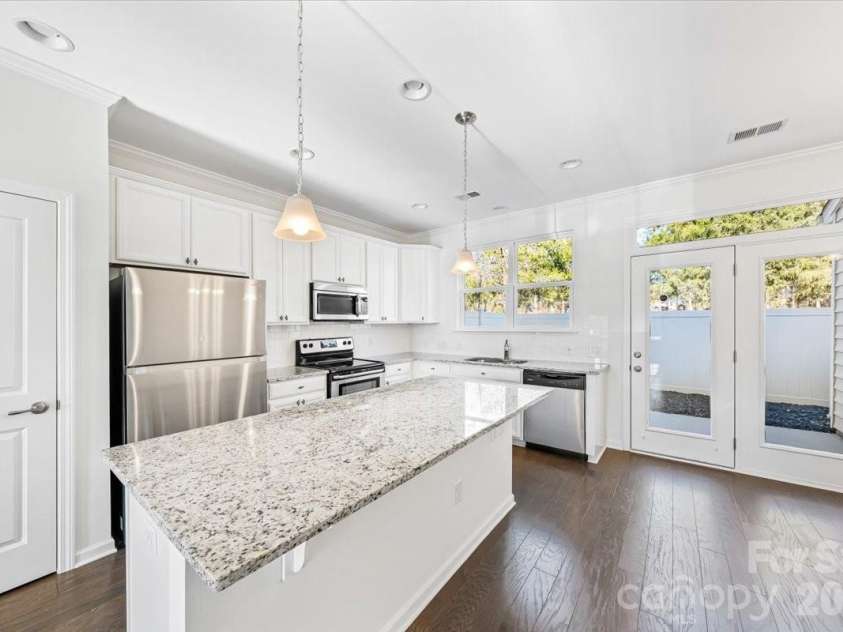 108 Prairie View Court, Belmont, NC 28012.  MLS# CAR4384112, YatesRealty ID 2675. Kitchen