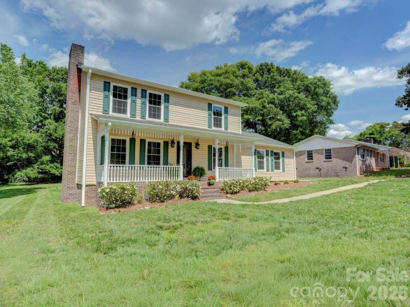 1707 David Drive, Shelby, NC 28150.  MLS# CAR4379907, YatesRealty ID 26750. 