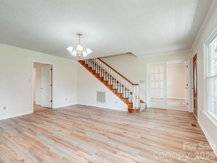 1707 David Drive, Shelby, NC 28150.  MLS# CAR4379907, YatesRealty ID 26750. 