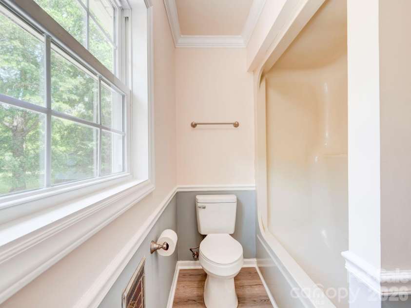 1707 David Drive, Shelby, NC 28150.  MLS# CAR4379907, YatesRealty ID 26750. 