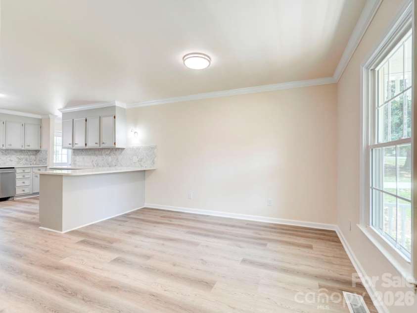 1707 David Drive, Shelby, NC 28150.  MLS# CAR4379907, YatesRealty ID 26750. Breakfast room