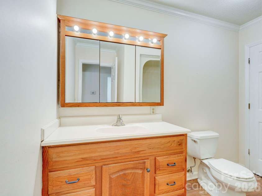 1707 David Drive, Shelby, NC 28150.  MLS# CAR4379907, YatesRealty ID 26750. Downstairs bathroom