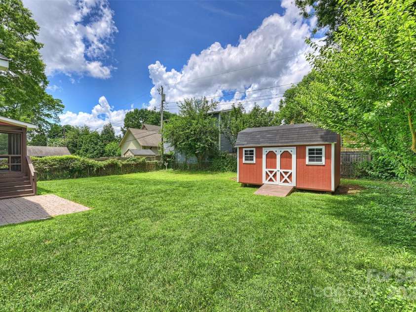 3519 Card Street, Charlotte, NC 28205.  MLS# CAR4271115, YatesRealty ID 26750. 