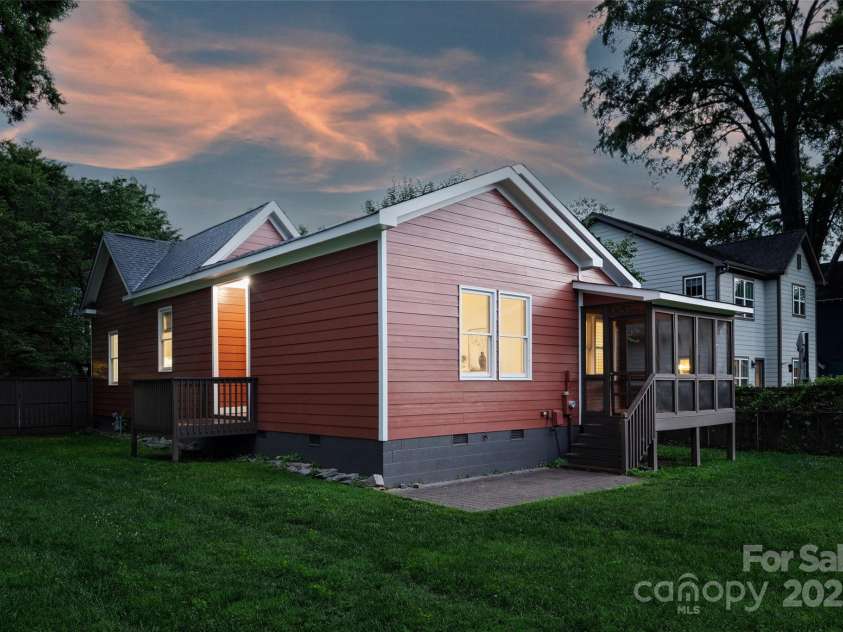 3519 Card Street, Charlotte, NC 28205.  MLS# CAR4271115, YatesRealty ID 26750. 