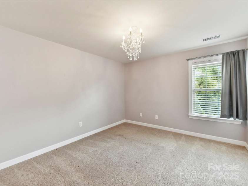 17012 Alydar Commons Lane, Charlotte, NC 28278.  MLS# CAR4273044, YatesRealty ID 26752. 