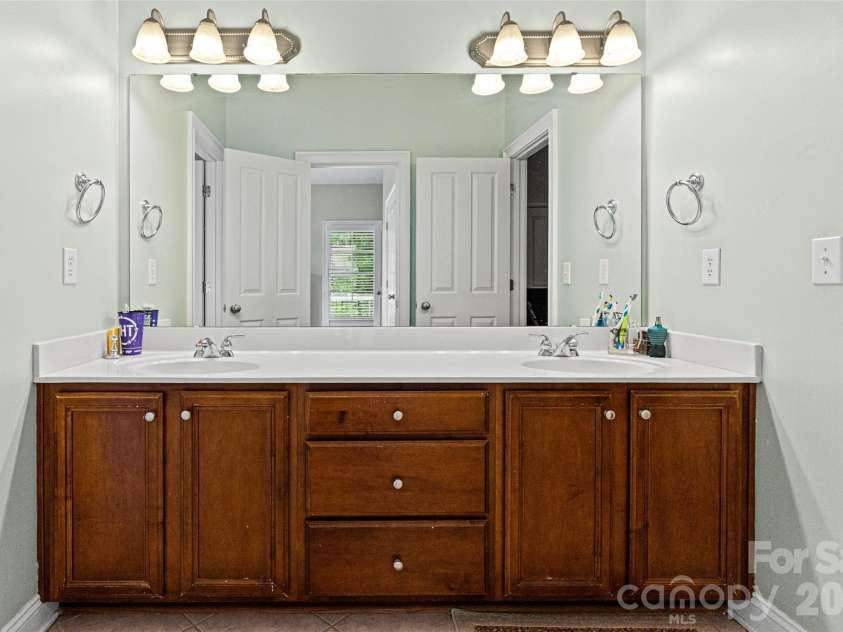 904 Tuckerton Drive, Fort Mill, SC 29708.  MLS# CAR4384697, YatesRealty ID 26753. 