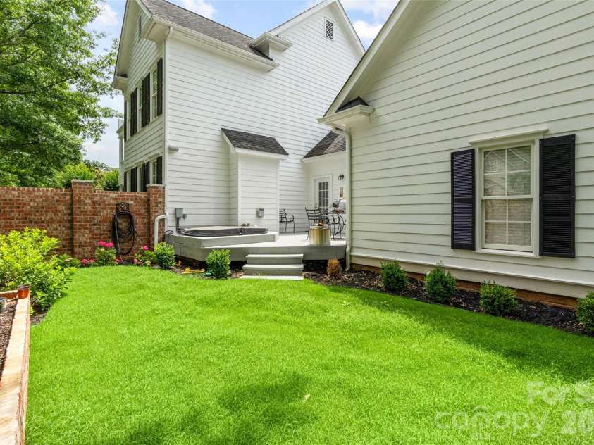 904 Tuckerton Drive, Fort Mill, SC 29708.  MLS# CAR4384697, YatesRealty ID 26753. 