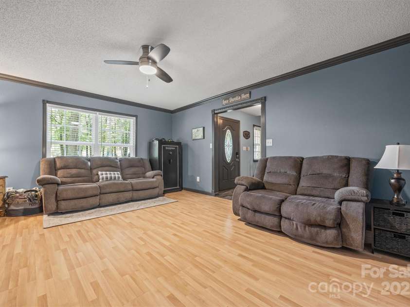 1975 Kehl Road, Clover, SC 29710.  MLS# CAR4273380, YatesRealty ID 26754. Living Room 