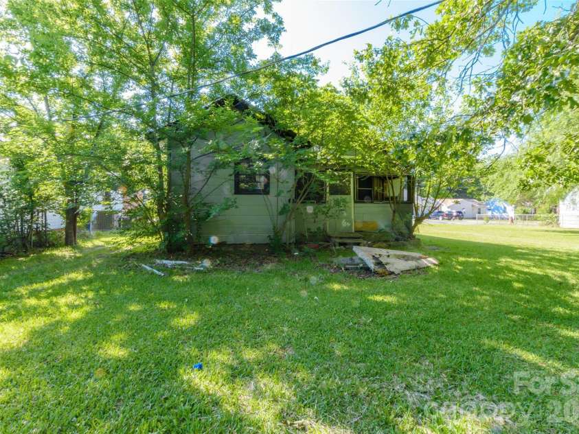 752 Carolina Avenue, Rock Hill, SC 29730.  MLS# CAR4385444, YatesRealty ID 26754. 