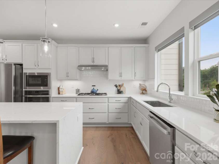 135 Berkeley Avenue, Mooresville, NC 28117.  MLS# CAR4386497, YatesRealty ID 26755. 