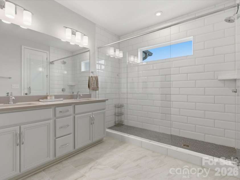 135 Berkeley Avenue, Mooresville, NC 28117.  MLS# CAR4386497, YatesRealty ID 26755. 