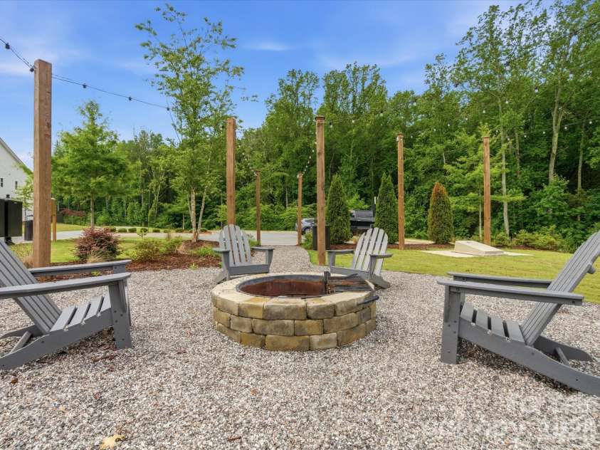 135 Berkeley Avenue, Mooresville, NC 28117.  MLS# CAR4386497, YatesRealty ID 26755. 