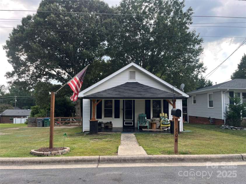 508 Rice Street, Landis, NC 28088.  MLS# CAR4275579, YatesRealty ID 26756. 
