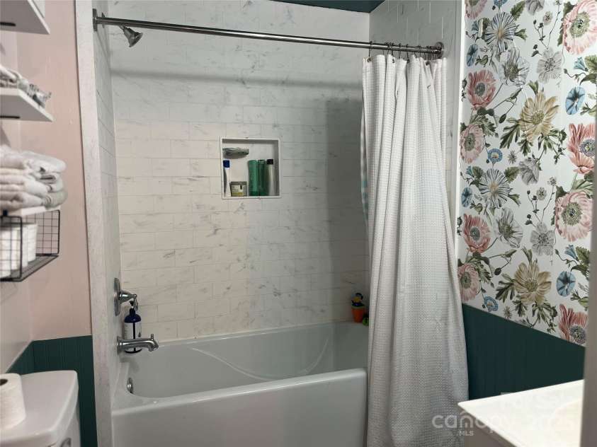 508 Rice Street, Landis, NC 28088.  MLS# CAR4275579, YatesRealty ID 26756. 