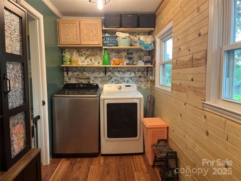 508 Rice Street, Landis, NC 28088.  MLS# CAR4275579, YatesRealty ID 26756. Laundry room