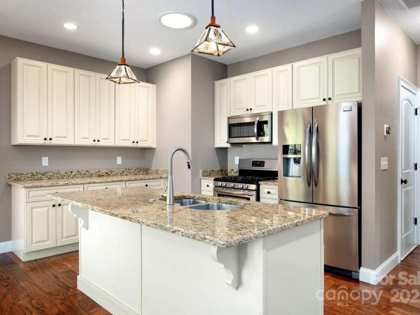 12 Asher Lane, Arden, NC 28704.  MLS# CAR4272445, YatesRealty ID 26758. Kitchen