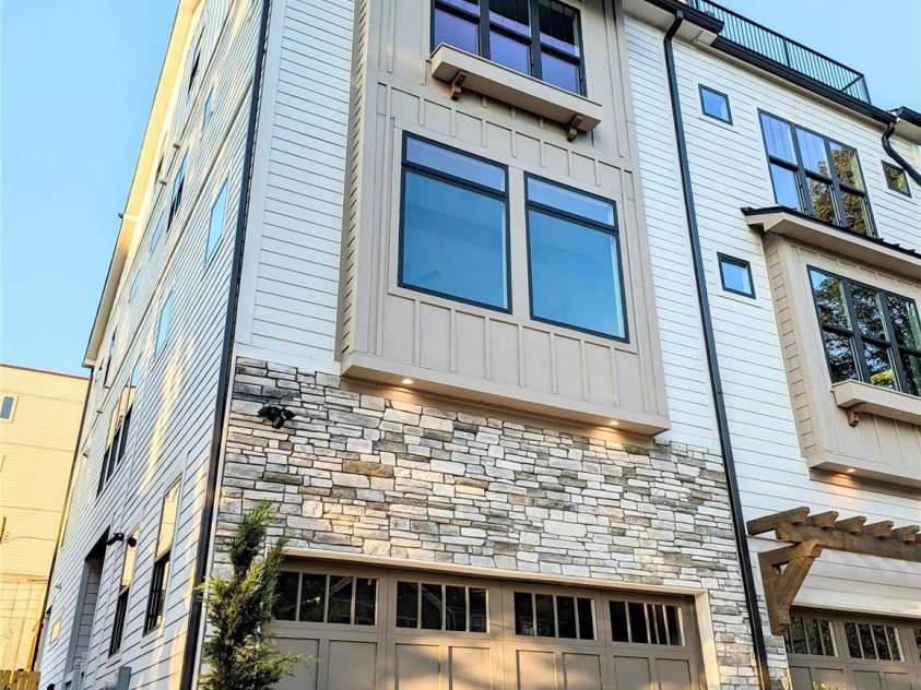 1922 Hamorton Place, Charlotte, NC 28205.  MLS# CAR4237474, YatesRealty ID 2676. 