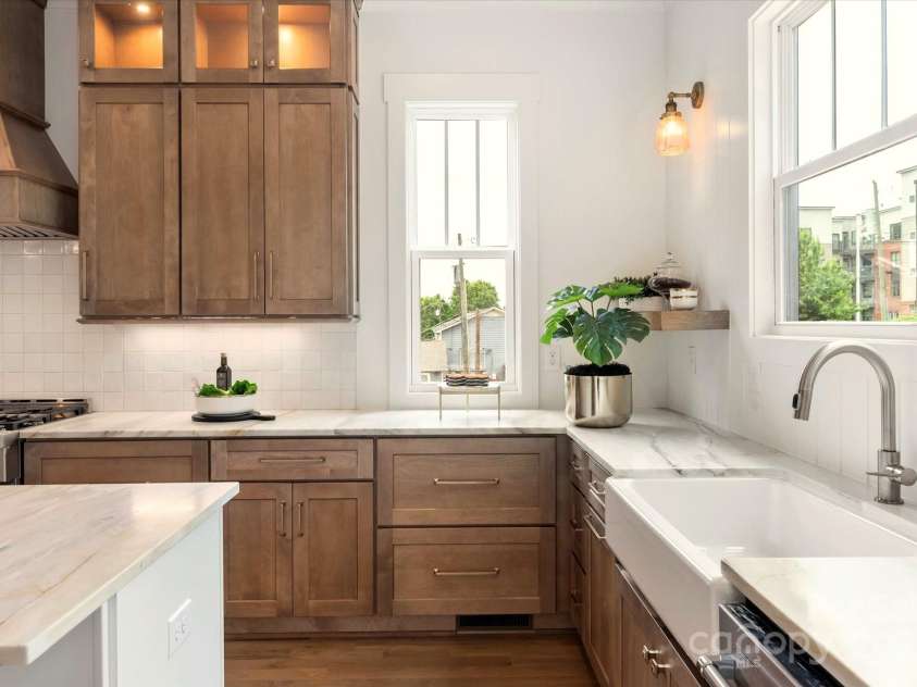 1922 Hamorton Place, Charlotte, NC 28205.  MLS# CAR4237474, YatesRealty ID 2676. 