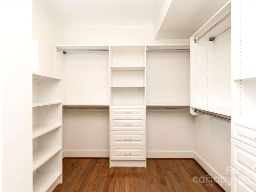 1922 Hamorton Place, Charlotte, NC 28205.  MLS# CAR4237474, YatesRealty ID 2676. 