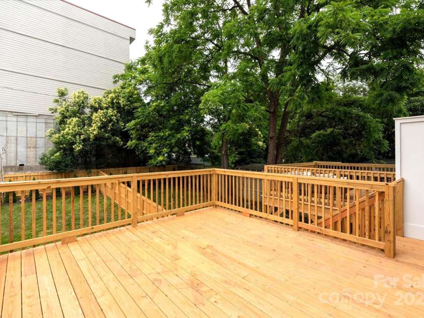 1922 Hamorton Place, Charlotte, NC 28205.  MLS# CAR4237474, YatesRealty ID 2676. 