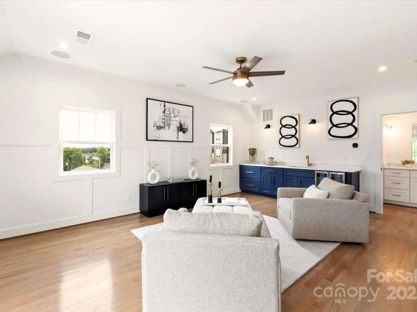 1922 Hamorton Place, Charlotte, NC 28205.  MLS# CAR4237474, YatesRealty ID 2676. 