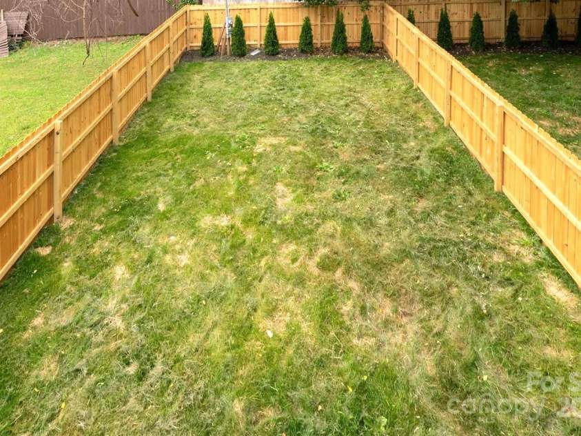 1922 Hamorton Place, Charlotte, NC 28205.  MLS# CAR4237474, YatesRealty ID 2676. 