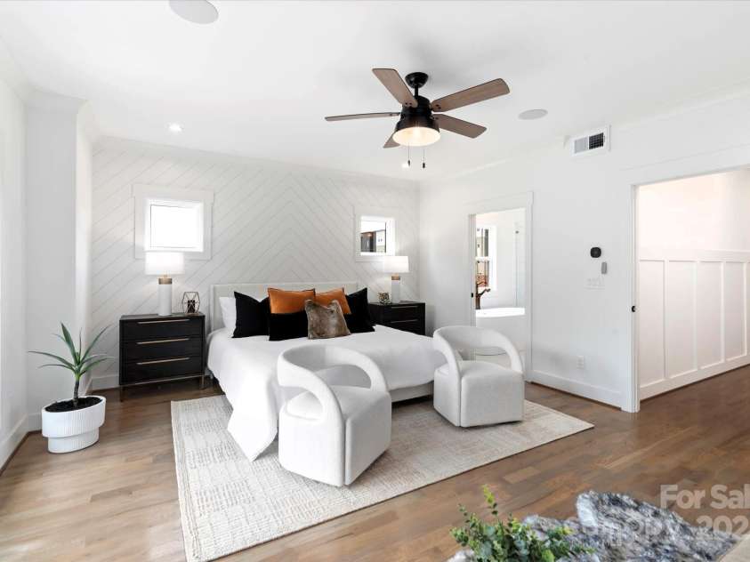 1922 Hamorton Place, Charlotte, NC 28205.  MLS# CAR4237474, YatesRealty ID 2676. Primary