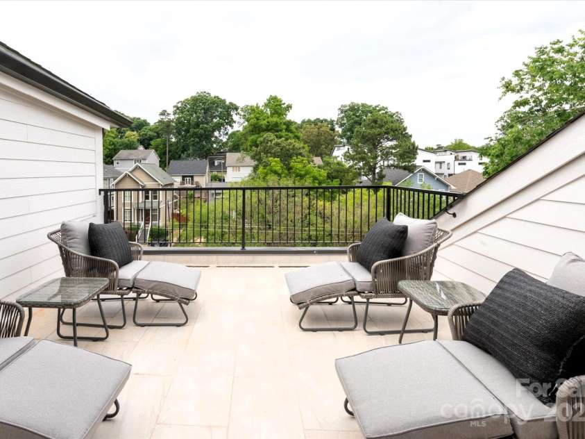 1922 Hamorton Place, Charlotte, NC 28205.  MLS# CAR4237474, YatesRealty ID 2676. Roof top balcony