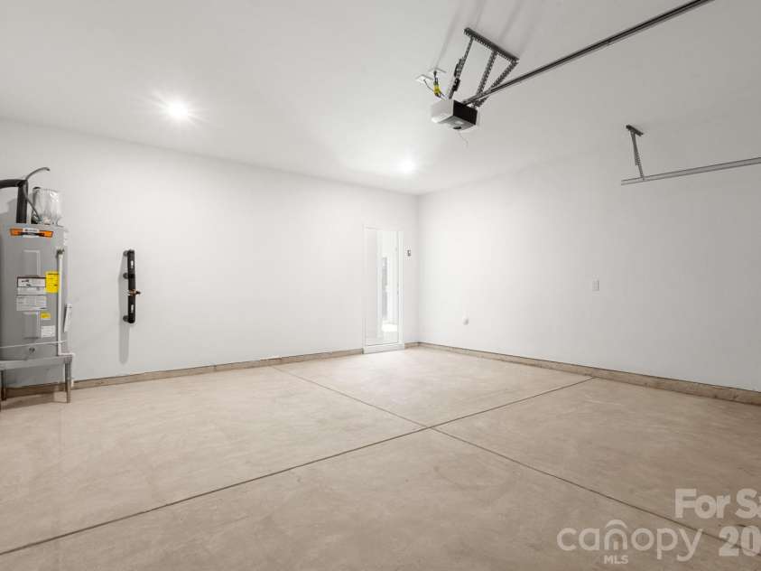 119 Indian Wells Court, Harmony, NC 28634.  MLS# CAR4354359, YatesRealty ID 26760. 