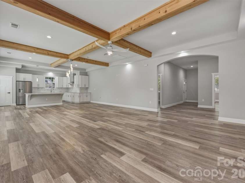 5330 Tuckaseegee Road, Charlotte, NC 28208.  MLS# CAR4372285, YatesRealty ID 26761. 