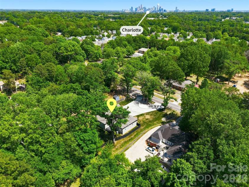 5330 Tuckaseegee Road, Charlotte, NC 28208.  MLS# CAR4372285, YatesRealty ID 26761. 