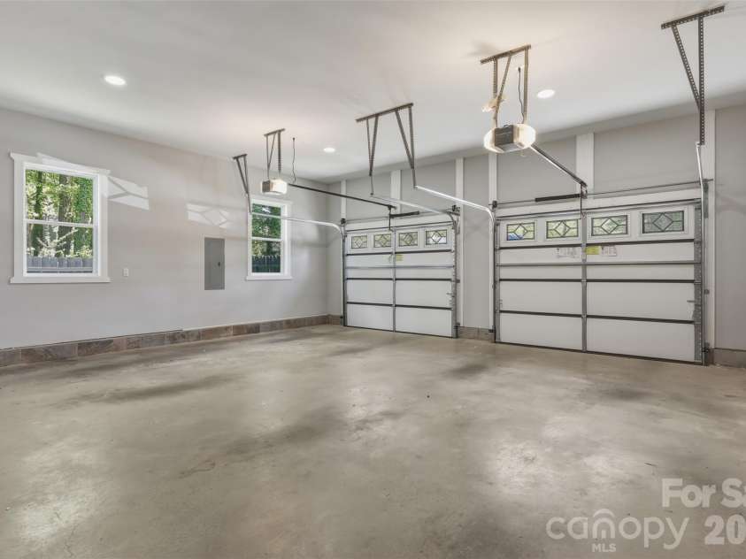5330 Tuckaseegee Road, Charlotte, NC 28208.  MLS# CAR4372285, YatesRealty ID 26761. Oversized garage