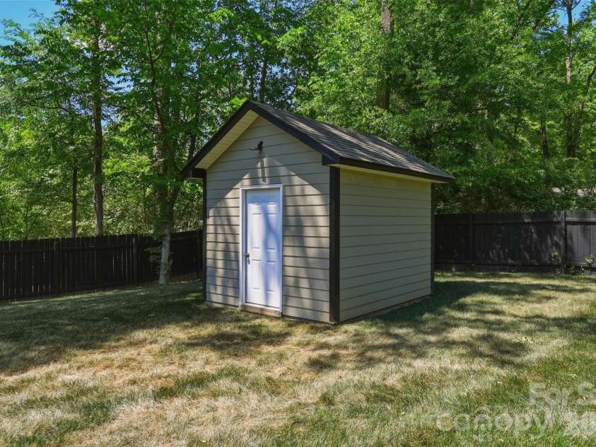 5330 Tuckaseegee Road, Charlotte, NC 28208.  MLS# CAR4372285, YatesRealty ID 26761. Storage shed