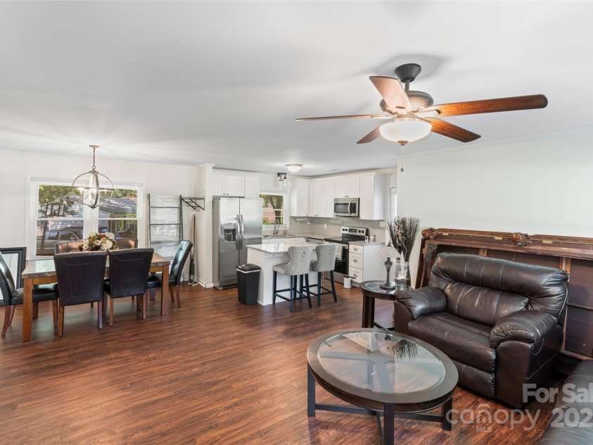 1505 Northwoods Drive, Kings Mountain, NC 28086.  MLS# CAR4279253, YatesRealty ID 26762. 