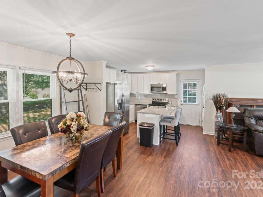 1505 Northwoods Drive, Kings Mountain, NC 28086.  MLS# CAR4279253, YatesRealty ID 26762. 