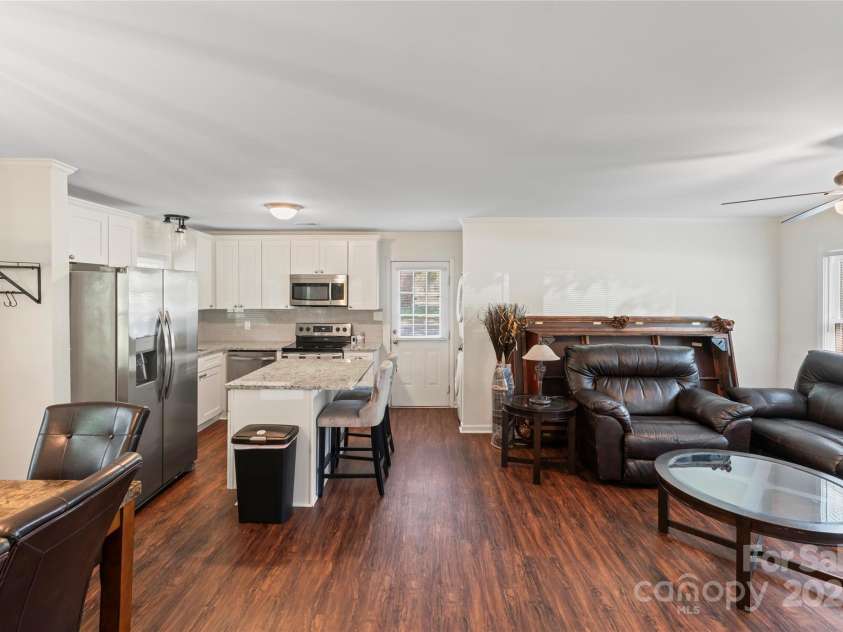 1505 Northwoods Drive, Kings Mountain, NC 28086.  MLS# CAR4279253, YatesRealty ID 26762. 