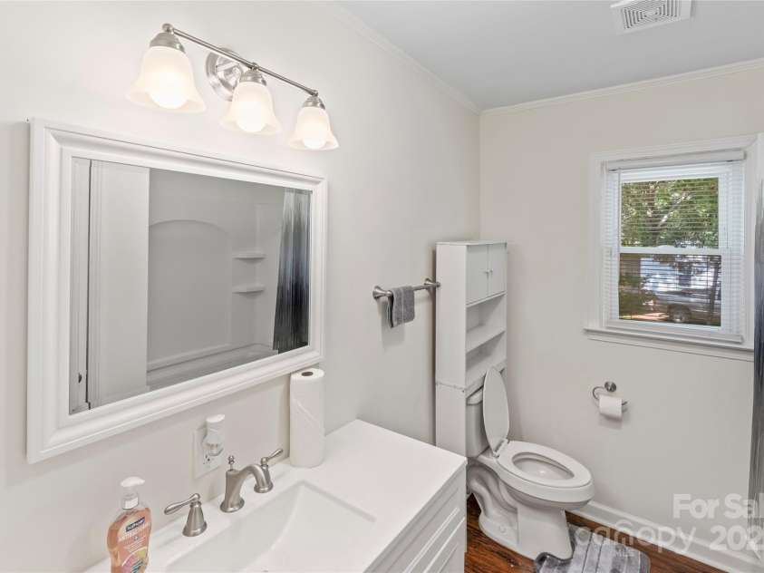 1505 Northwoods Drive, Kings Mountain, NC 28086.  MLS# CAR4279253, YatesRealty ID 26762. 