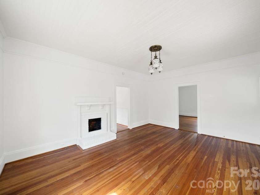 194 Cedar Drive, Concord, NC 28025.  MLS# CAR4295579, YatesRealty ID 26762. 