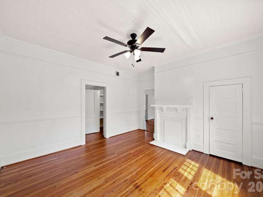 194 Cedar Drive, Concord, NC 28025.  MLS# CAR4295579, YatesRealty ID 26762. 