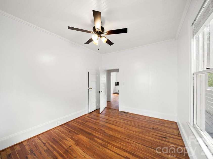 194 Cedar Drive, Concord, NC 28025.  MLS# CAR4295579, YatesRealty ID 26762. 