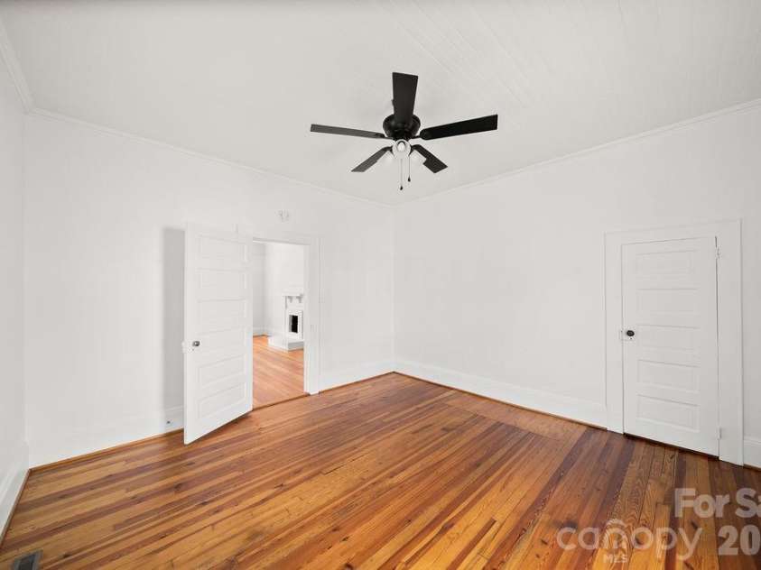 194 Cedar Drive, Concord, NC 28025.  MLS# CAR4295579, YatesRealty ID 26762. 