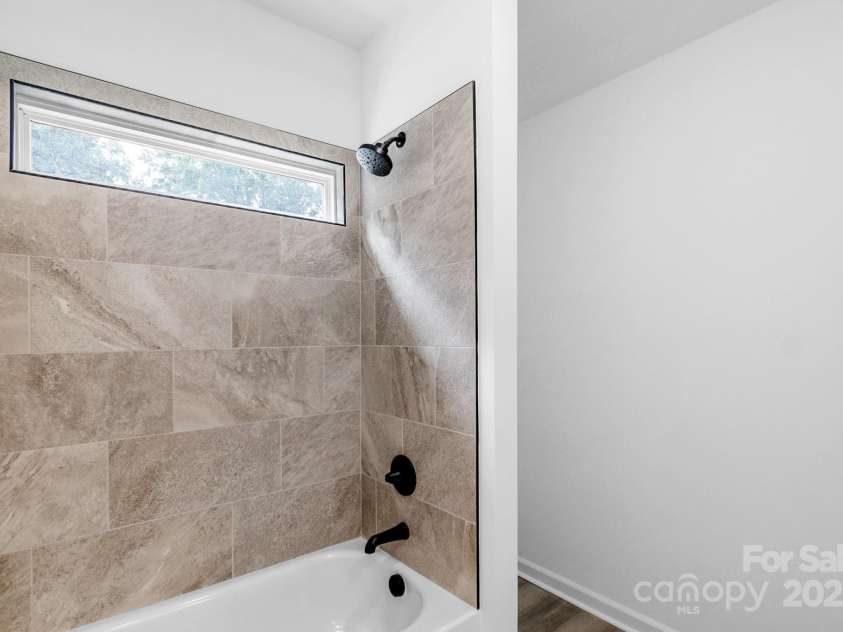 801 Evening Shade Lane, Gastonia, NC 28052.  MLS# CAR4280295, YatesRealty ID 26763. 