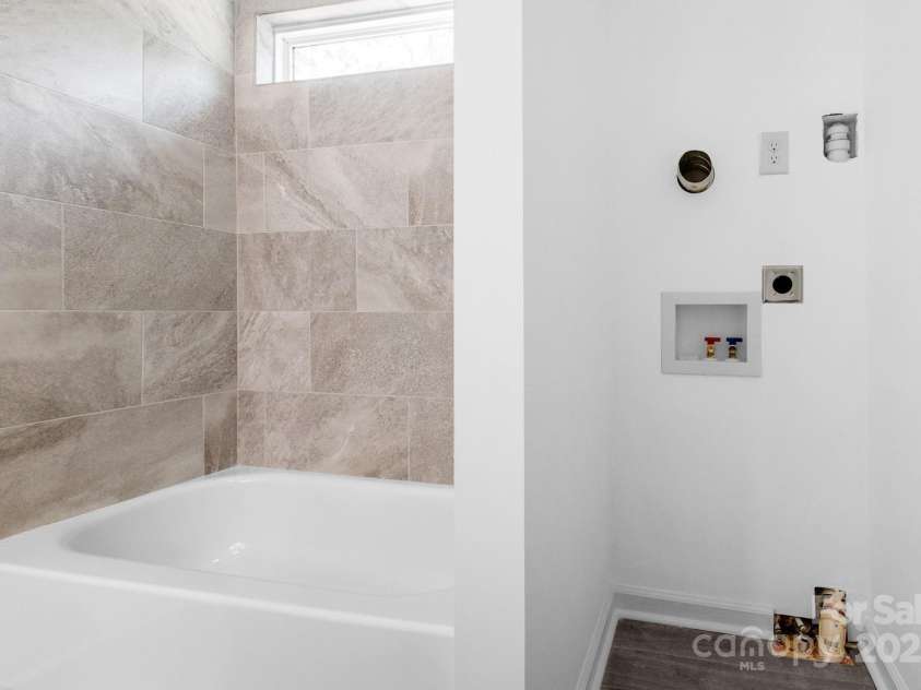 801 Evening Shade Lane, Gastonia, NC 28052.  MLS# CAR4280295, YatesRealty ID 26763. 