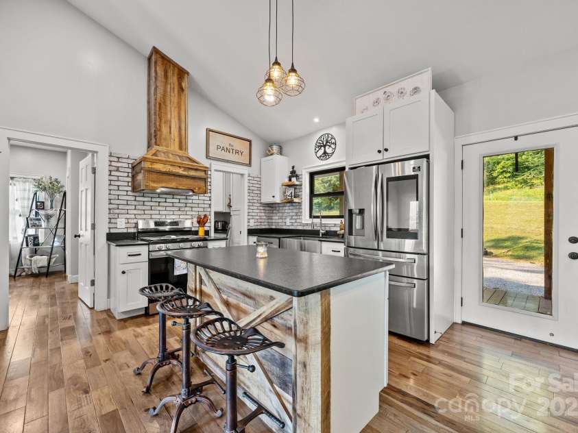 131 Tobacco Trail, Canton, NC 28716.  MLS# CAR4280459, YatesRealty ID 26764. 