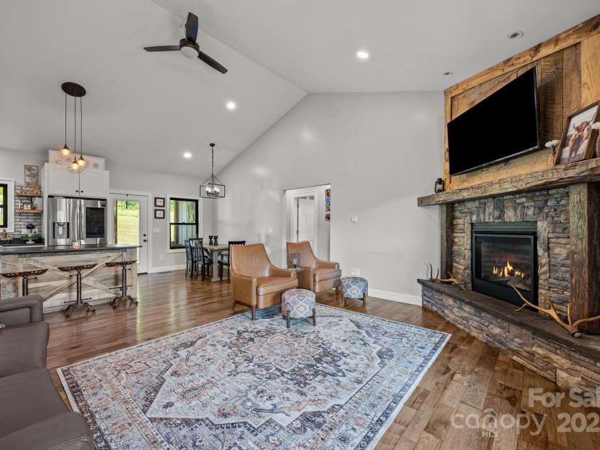 131 Tobacco Trail, Canton, NC 28716.  MLS# CAR4280459, YatesRealty ID 26764. 