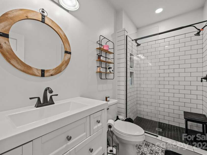 131 Tobacco Trail, Canton, NC 28716.  MLS# CAR4280459, YatesRealty ID 26764. 