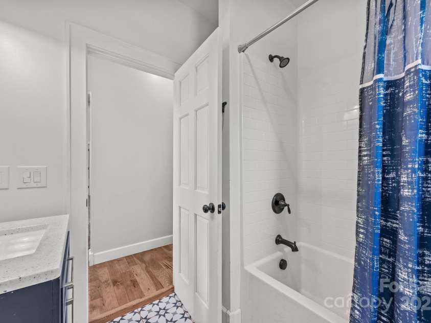 131 Tobacco Trail, Canton, NC 28716.  MLS# CAR4280459, YatesRealty ID 26764. 