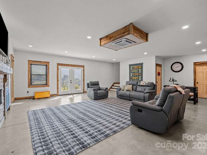 131 Tobacco Trail, Canton, NC 28716.  MLS# CAR4280459, YatesRealty ID 26764. 